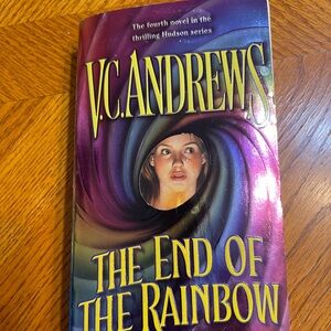 V.C.Andrews  7 Various Book Series Great Condition
